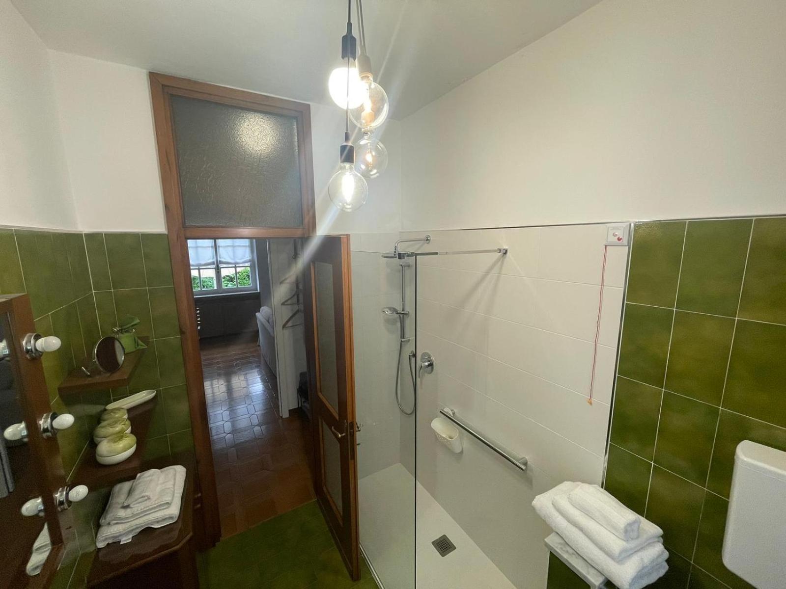 B&B Marilena Guanzate Eksteriør bilde
