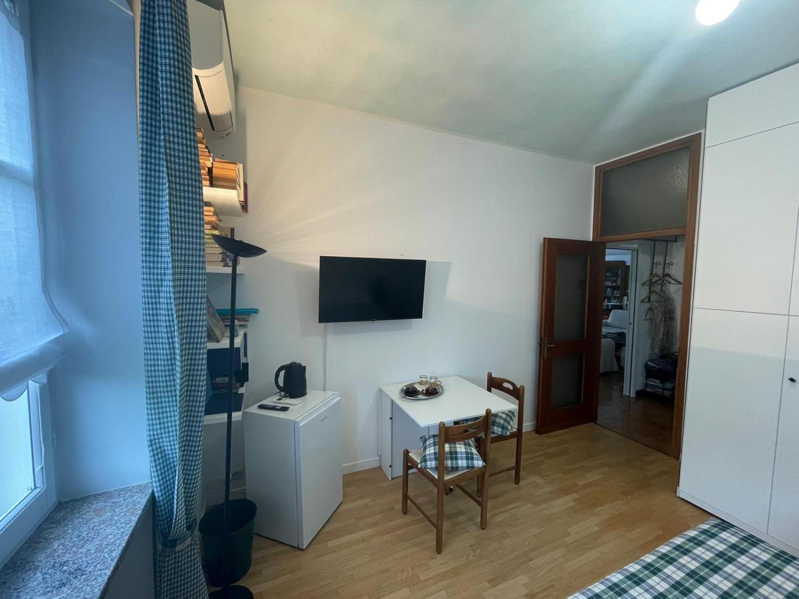 B&B Marilena Guanzate Eksteriør bilde